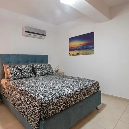 D & E * Città di Skiathos