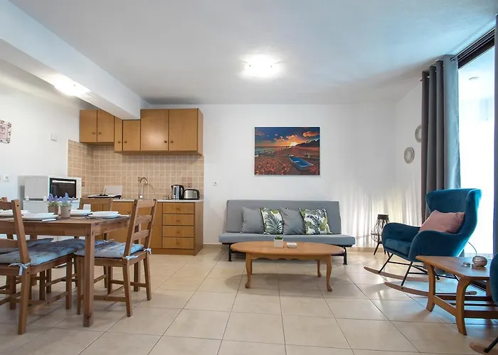 D & E Apartamento Skiathos