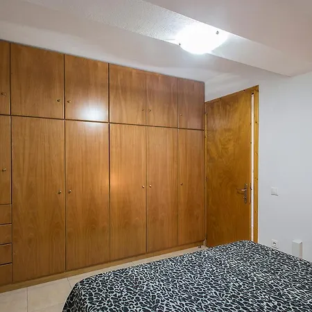 D & E * スキアトスタウン