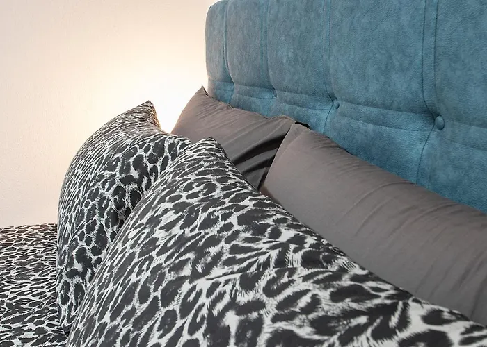 D & E 스키아토스 타운